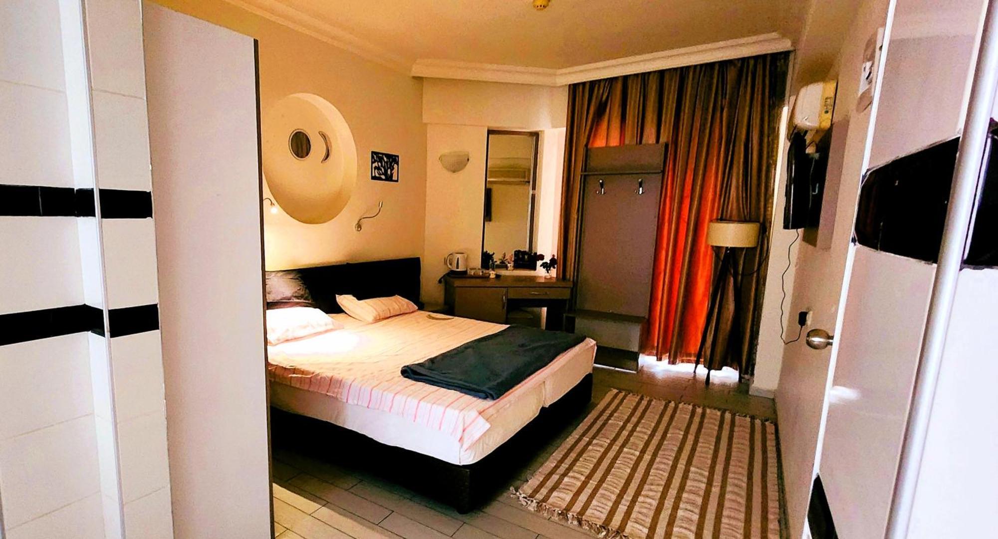 Cleopatra City Hotel Аланя Екстериор снимка