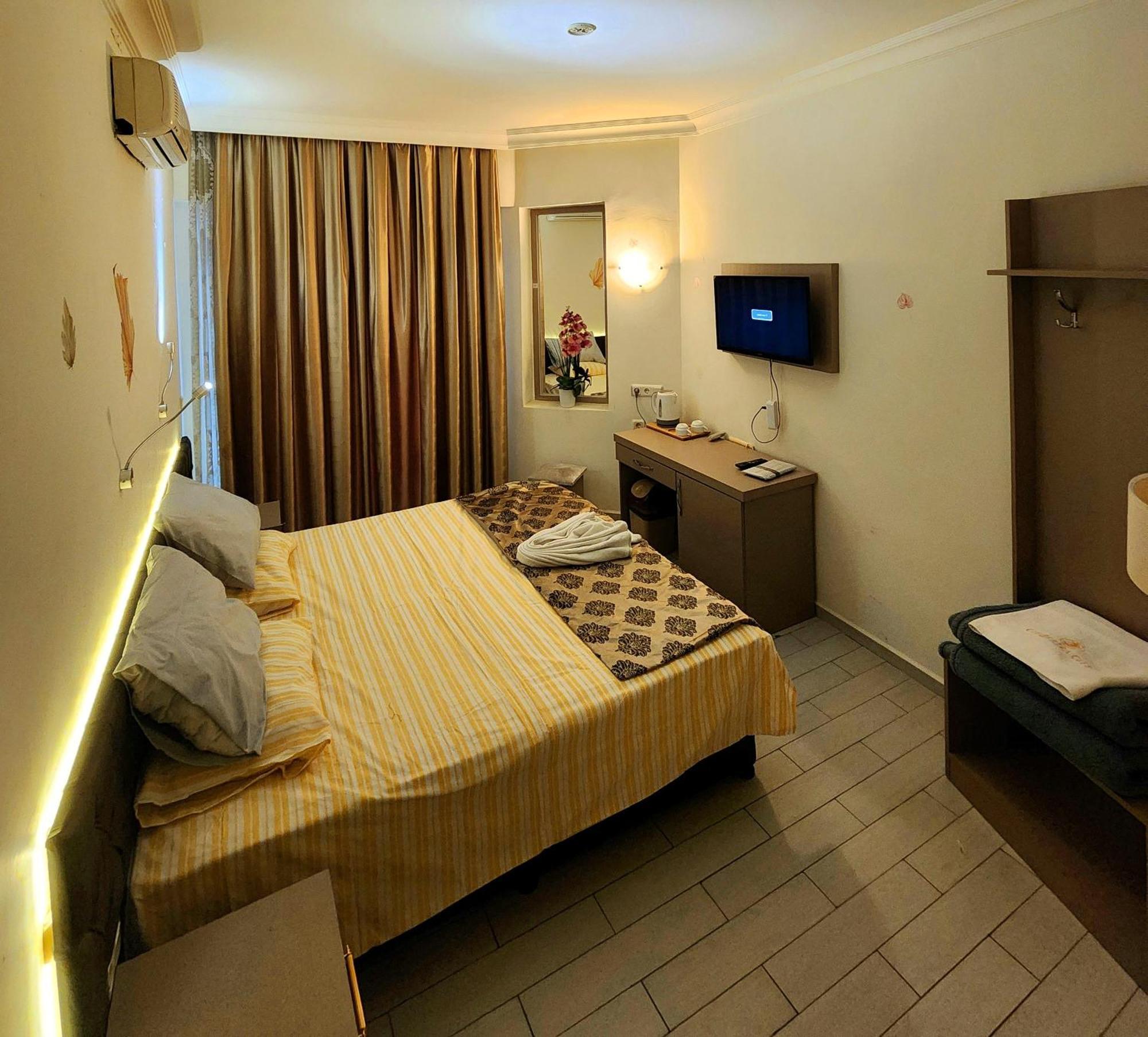Cleopatra City Hotel Аланя Екстериор снимка