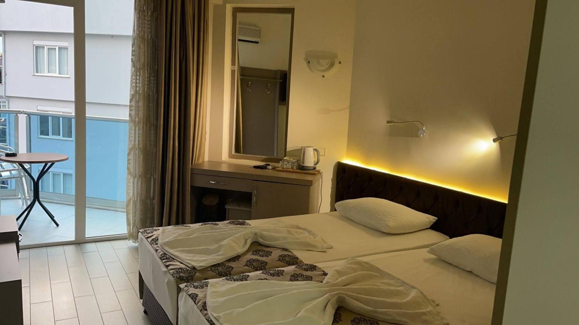 Cleopatra City Hotel Аланя Екстериор снимка