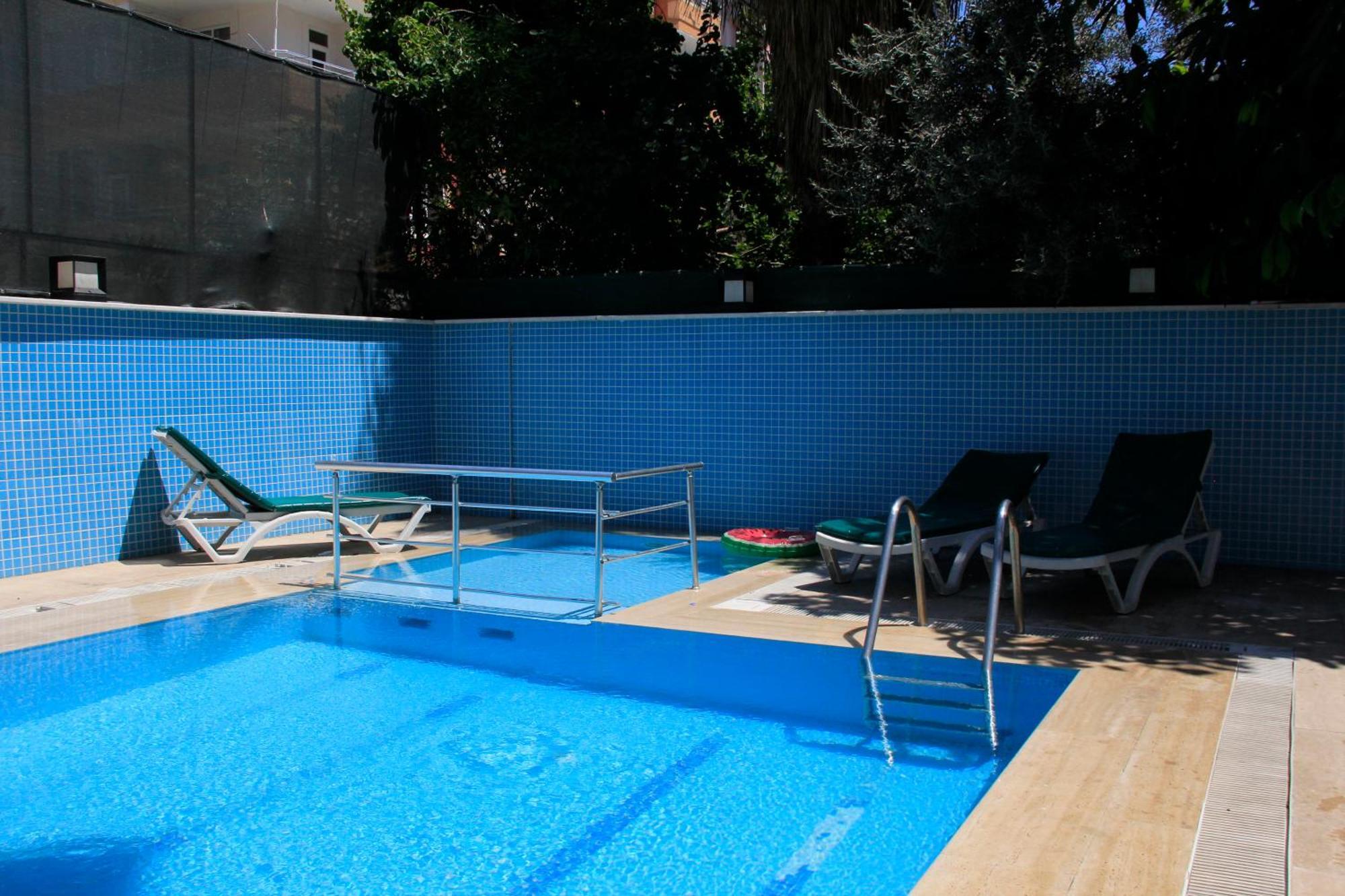 Cleopatra City Hotel Аланя Екстериор снимка